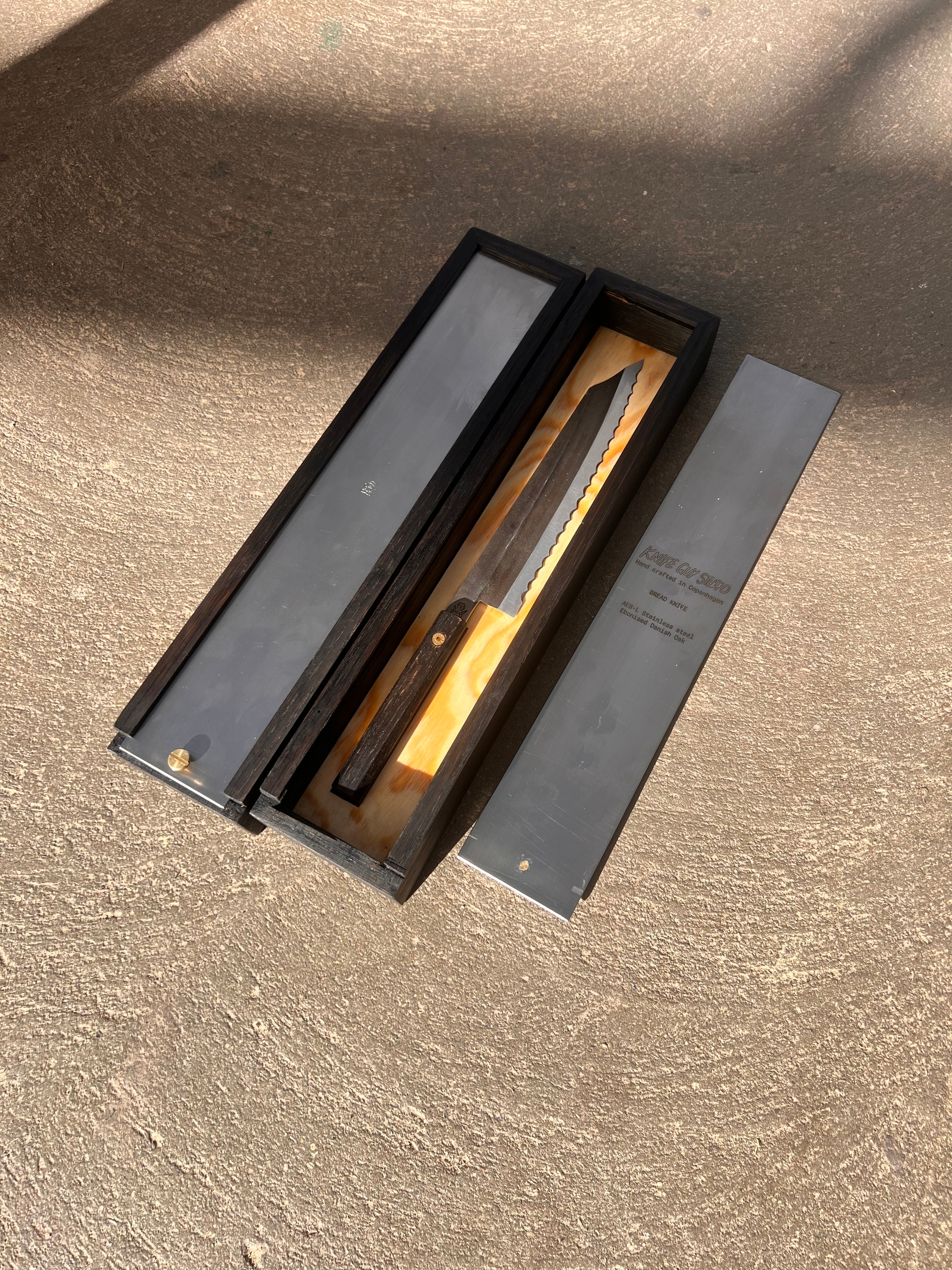 Knife box