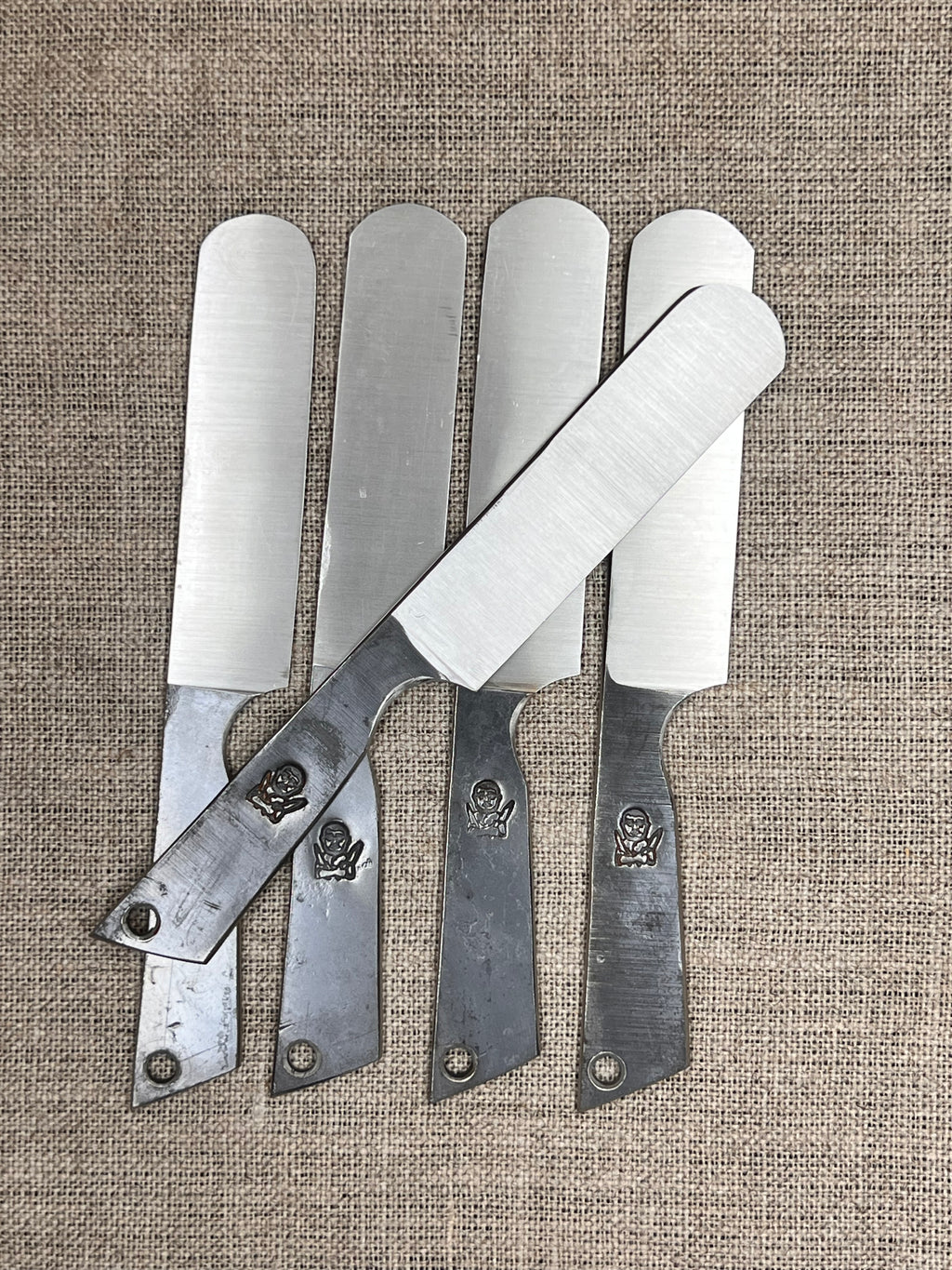 Butter knife